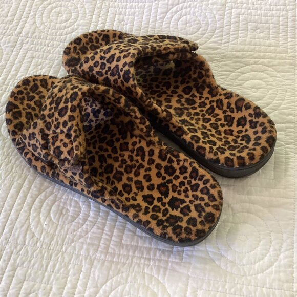 Vionic Relax Slippers Brown Leopard Plush Size 11 - Picture 3 of 10